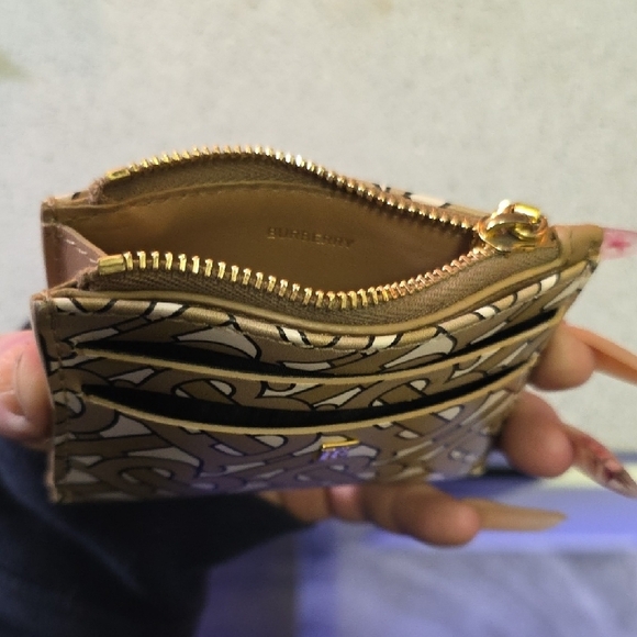 Burberry Tan and Cream Monogram Card Holder - Picture 4 of 4